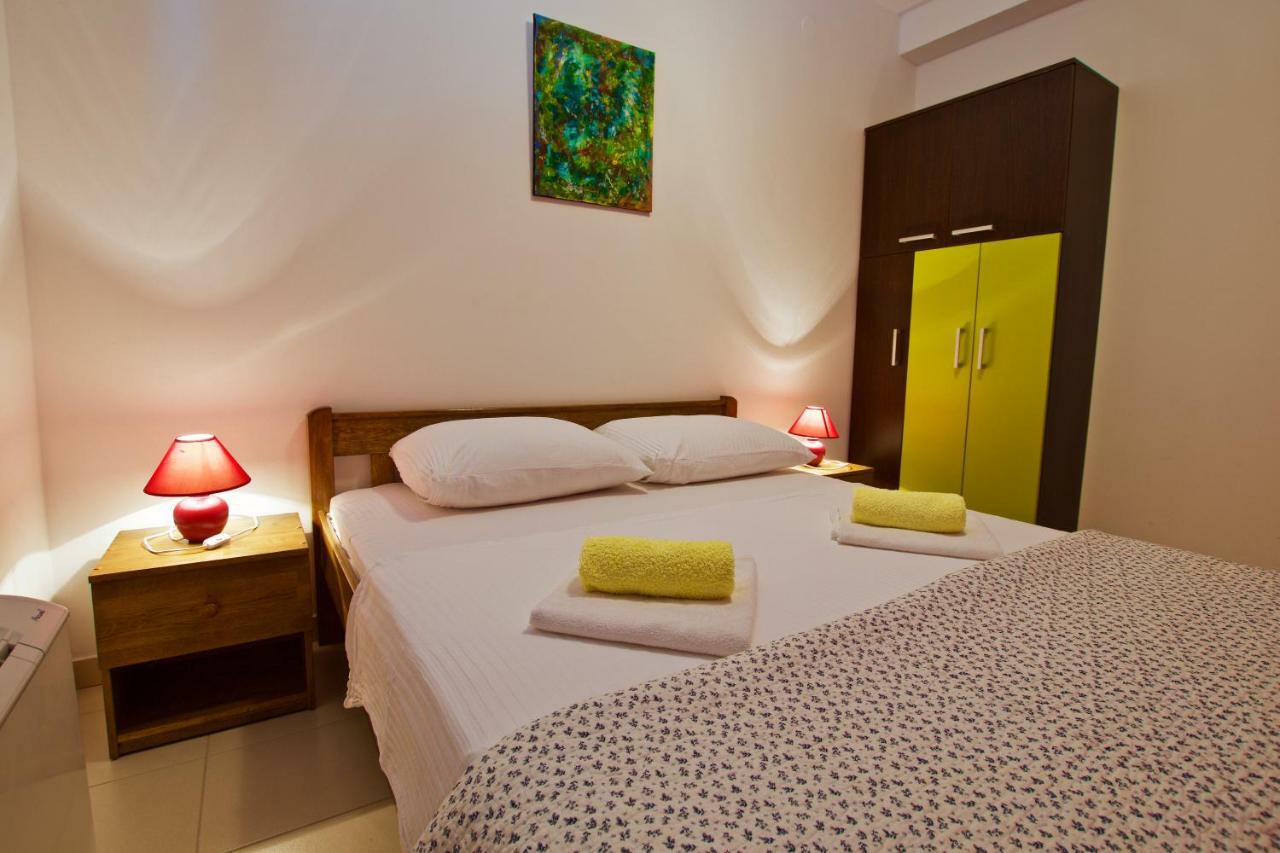 Hotel Pansion Hrga Vodice Exterior foto