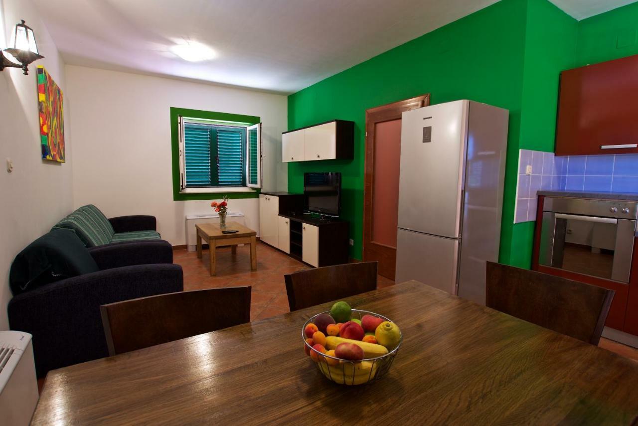 Hotel Pansion Hrga Vodice Exterior foto