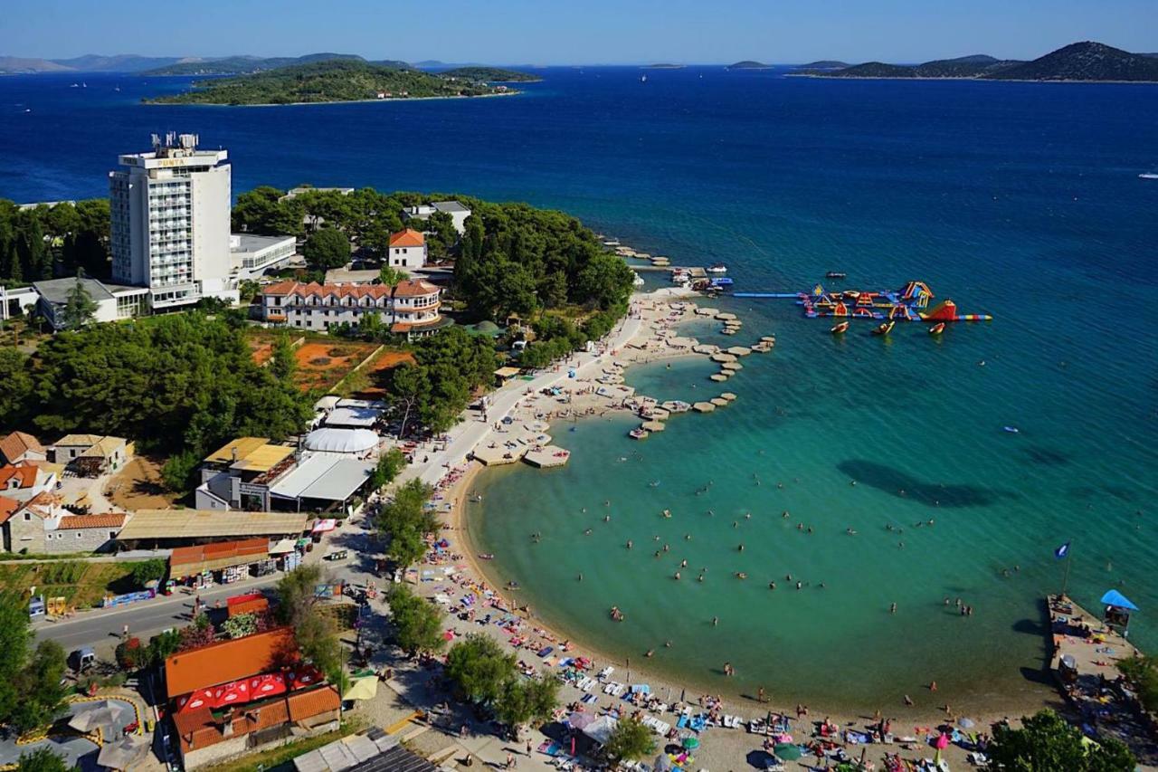 Hotel Pansion Hrga Vodice Exterior foto
