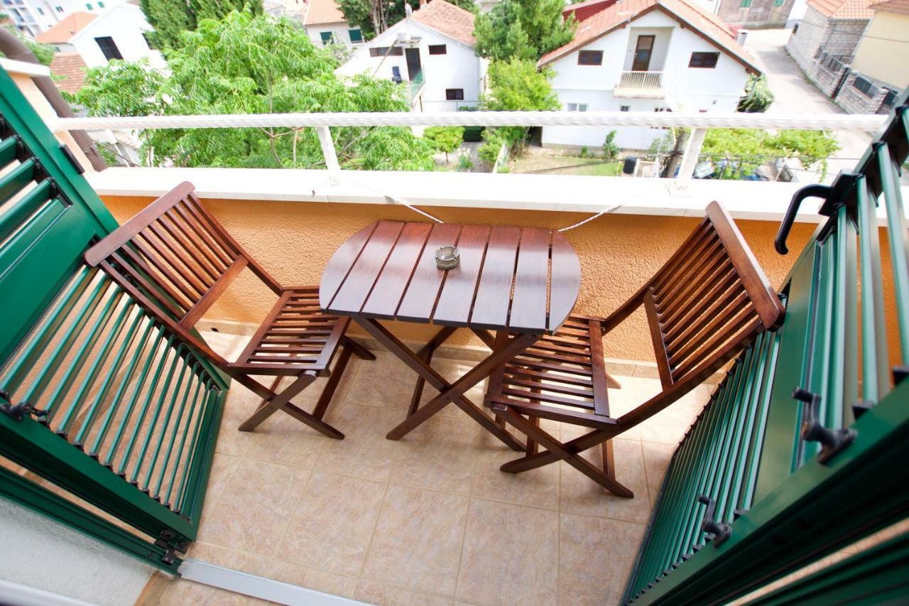 Hotel Pansion Hrga Vodice Exterior foto